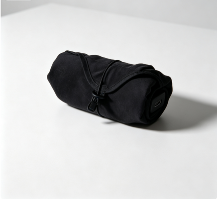 Self-sealing food heating bag USB powered for steady gentle heating of packed meals suitable for travel picnic and daily